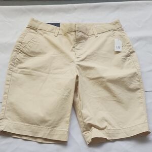 GAP Women's Tan Shorts